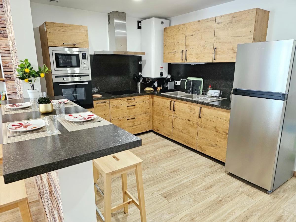 Rez De Chaussee Appartement A Tournus - Yellow Dış mekan fotoğraf